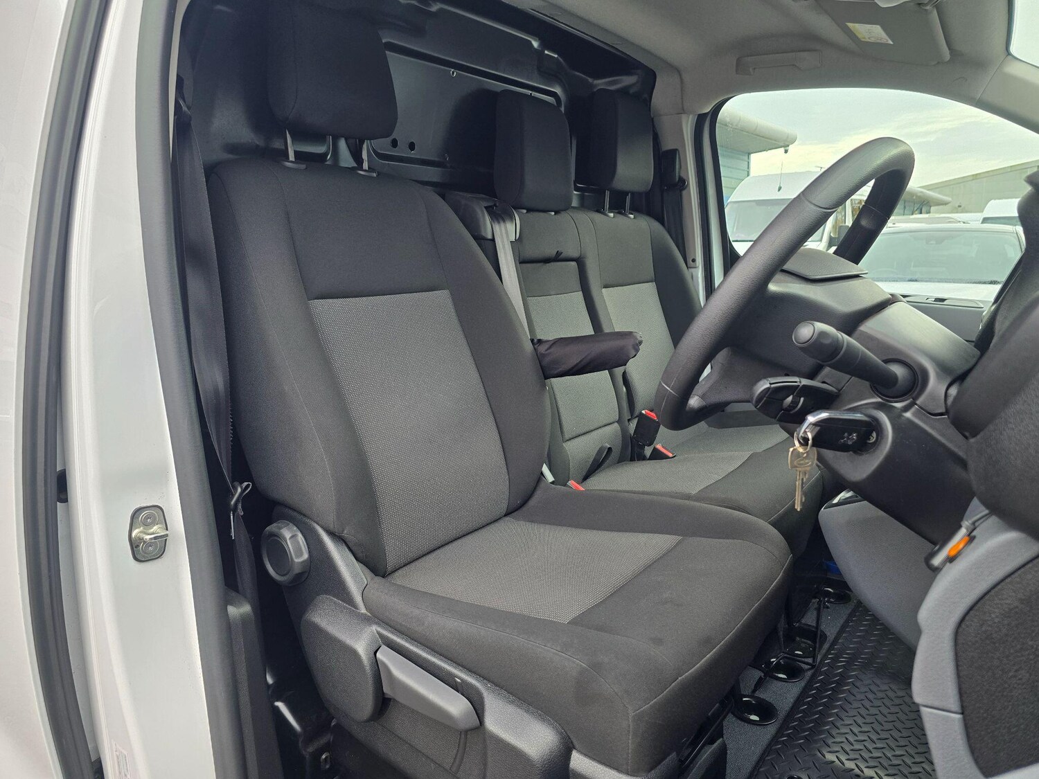 Used Peugeot Expert 2022 for sale - 76484721: Photo 27