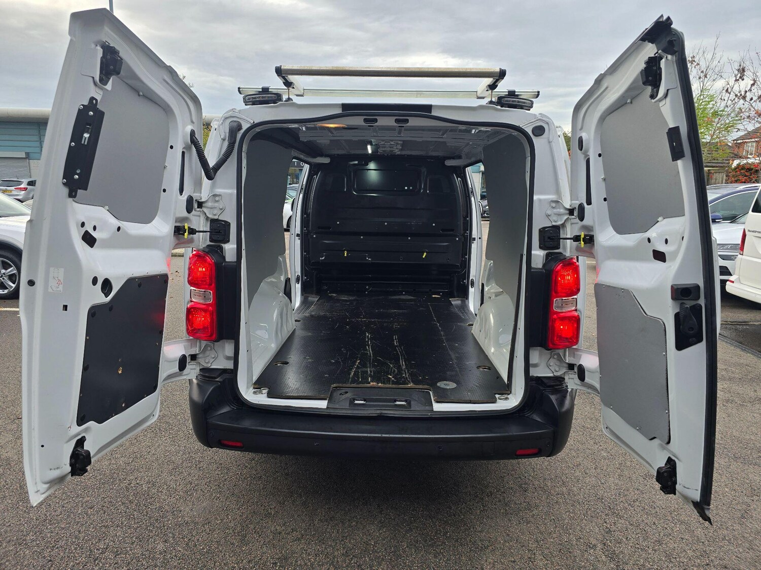 Used Peugeot Expert 2022 for sale - 76484721: Photo 42