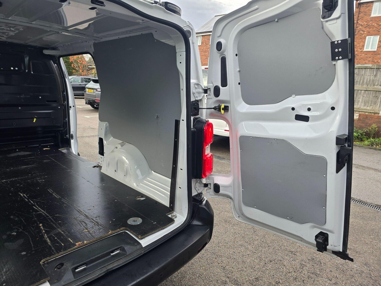 Used Peugeot Expert 2022 for sale - 76484721: Photo 44