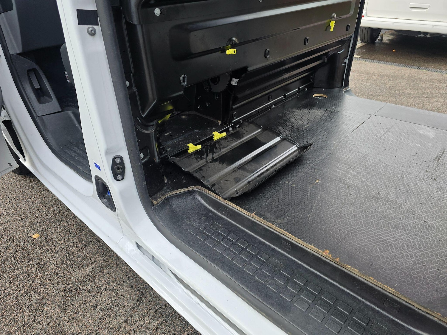 Used Peugeot Expert 2022 for sale - 76484721: Photo 48