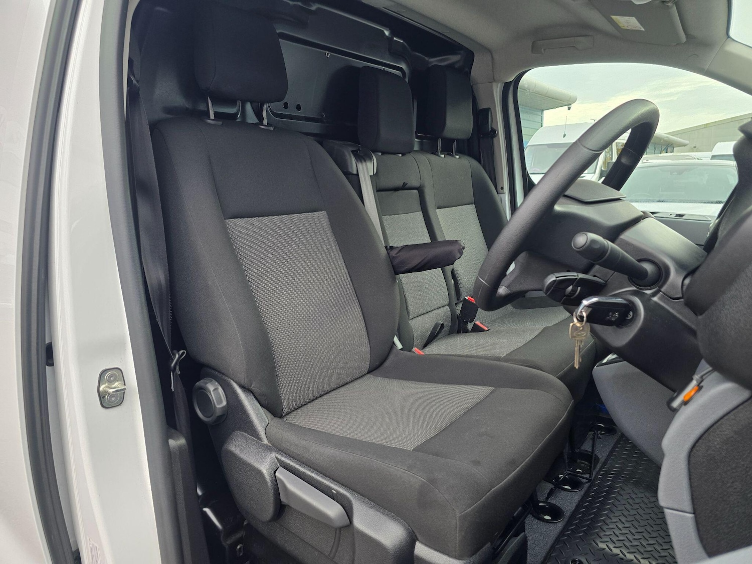 Used Peugeot Expert 2022 for sale - 76484721: Photo 9