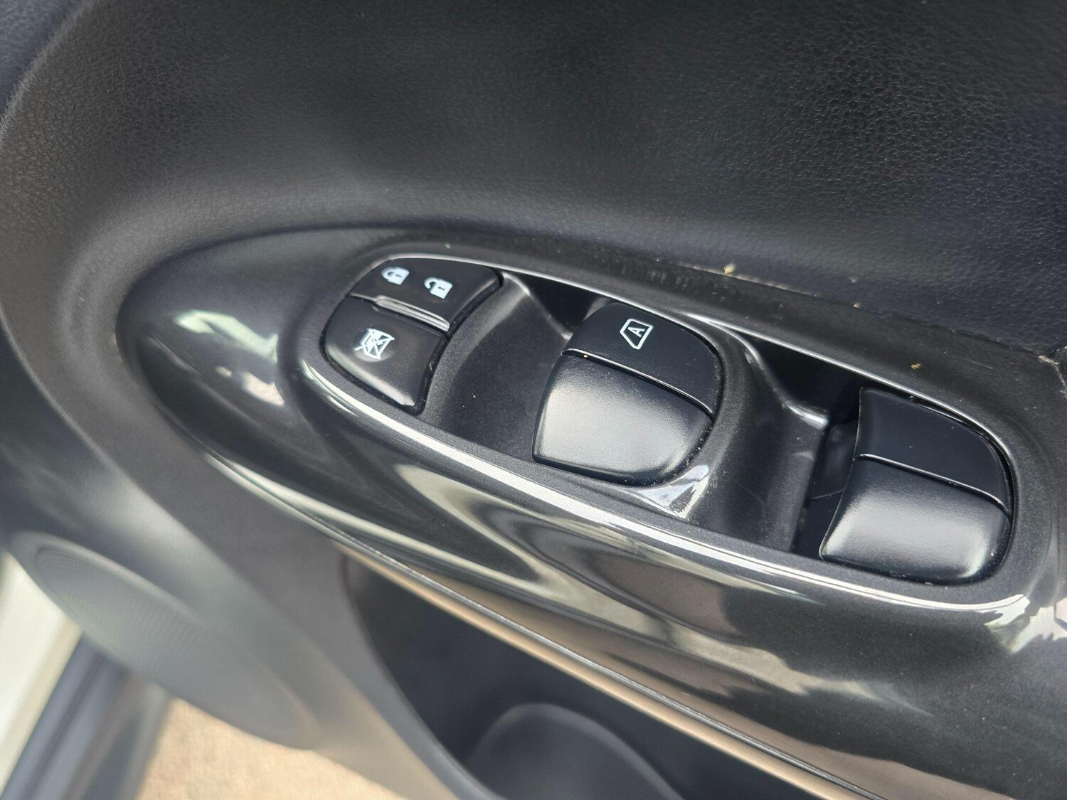 Used Nissan Juke for sale - 78127385: Photo 31