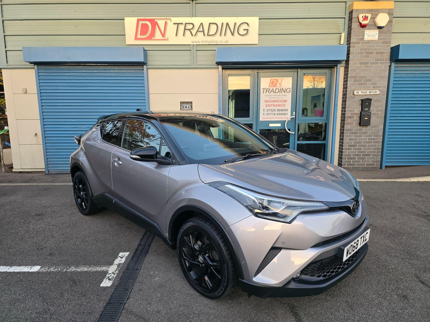 Used Toyota C-HR 2019 for sale - 76441377: Photo 1