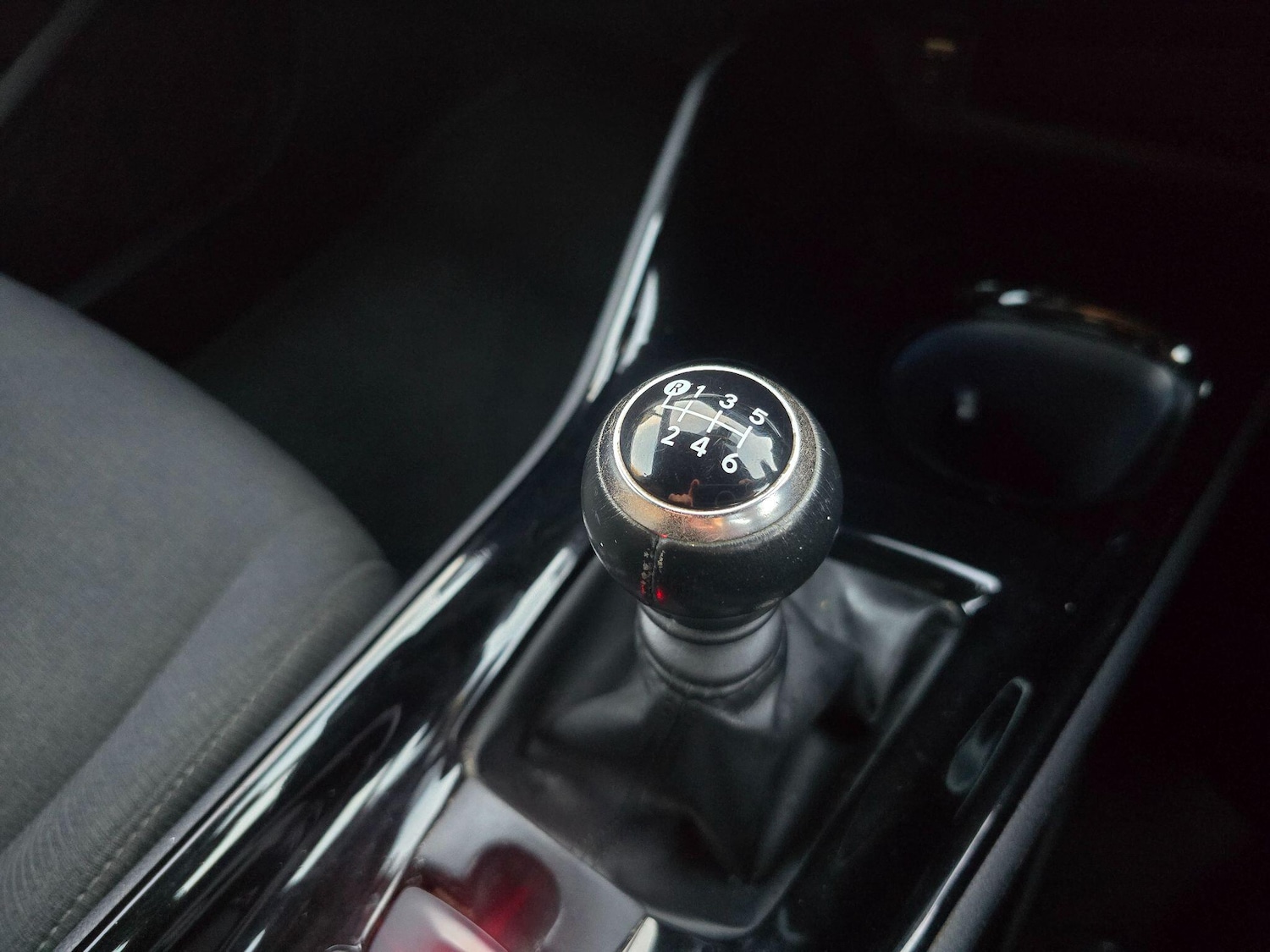 Used Toyota C-HR 2019 for sale - 76441377: Photo 19