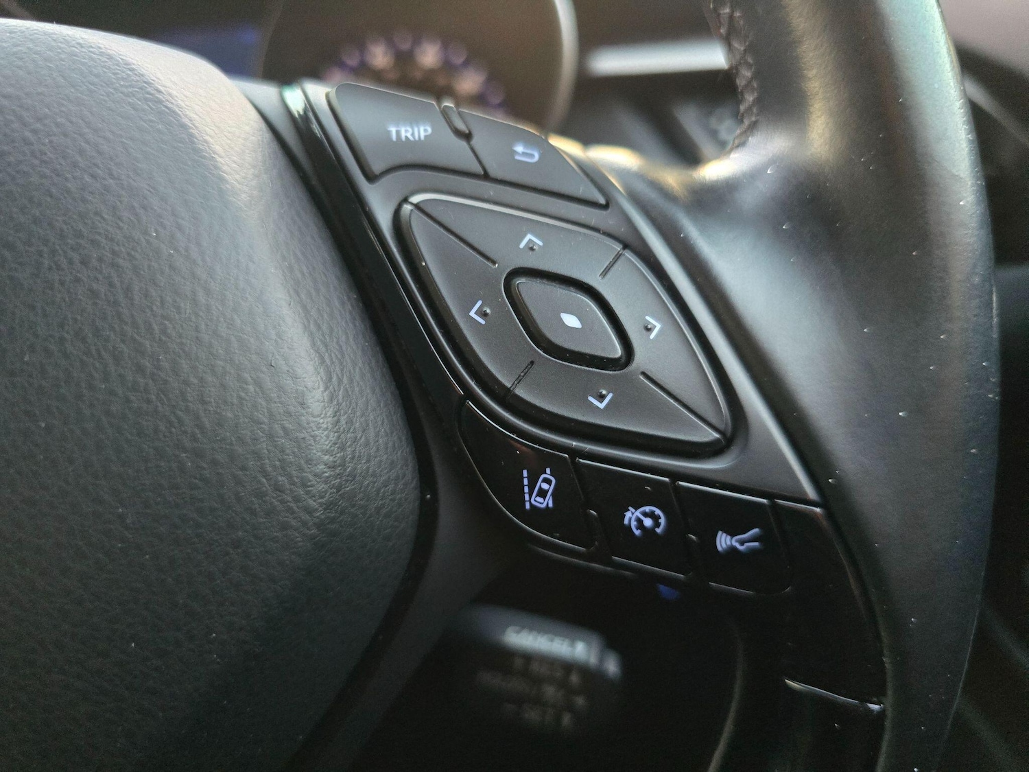 Used Toyota C-HR 2019 for sale - 76441377: Photo 23