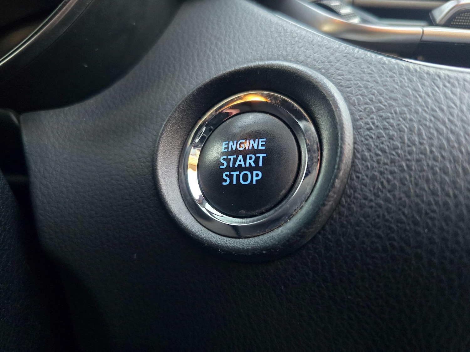 Used Toyota C-HR 2019 for sale - 76441377: Photo 27