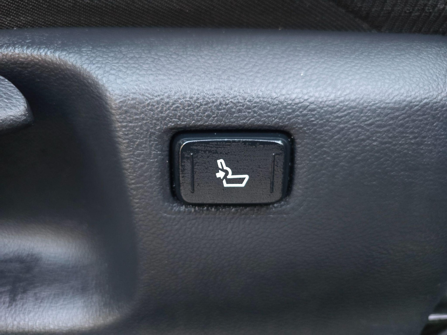 Used Toyota C-HR 2019 for sale - 76441377: Photo 31