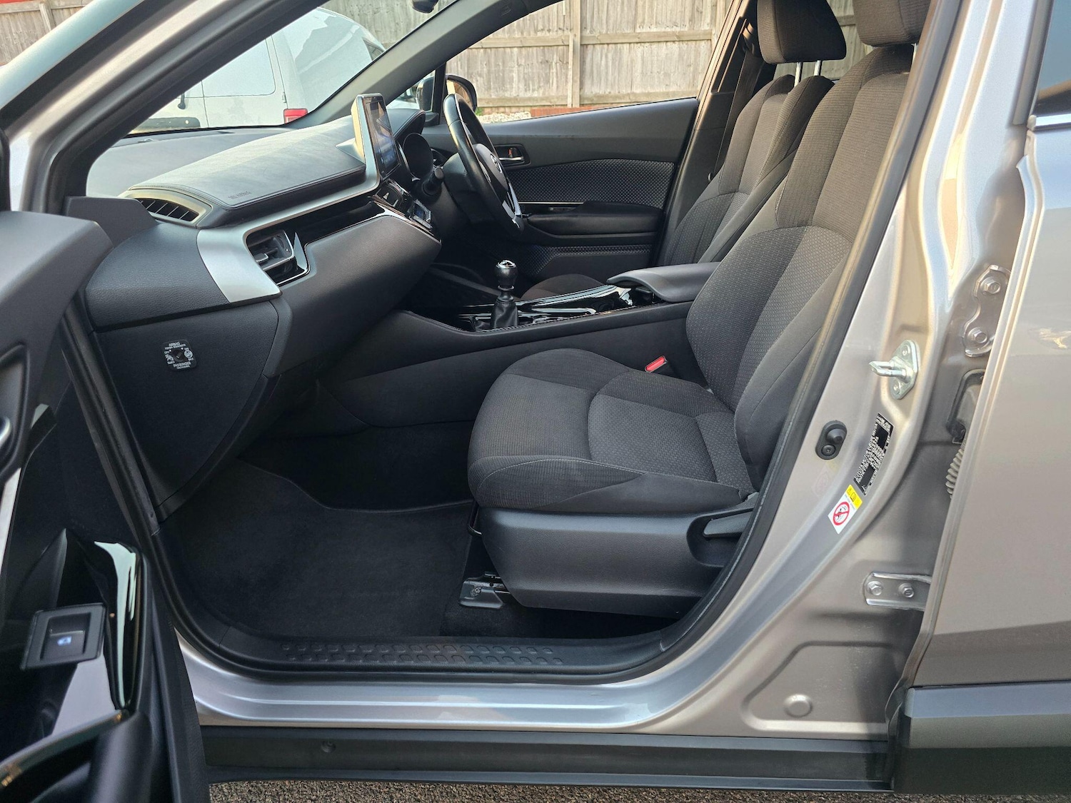 Used Toyota C-HR 2019 for sale - 76441377: Photo 38