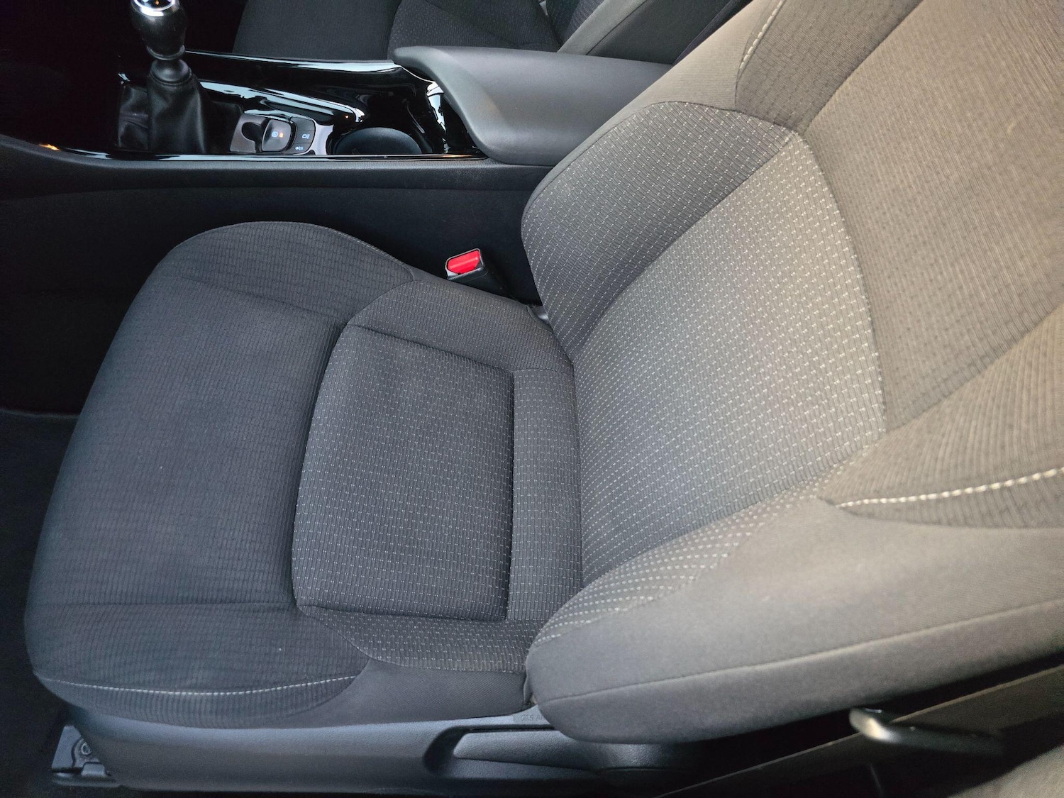 Used Toyota C-HR 2019 for sale - 76441377: Photo 39