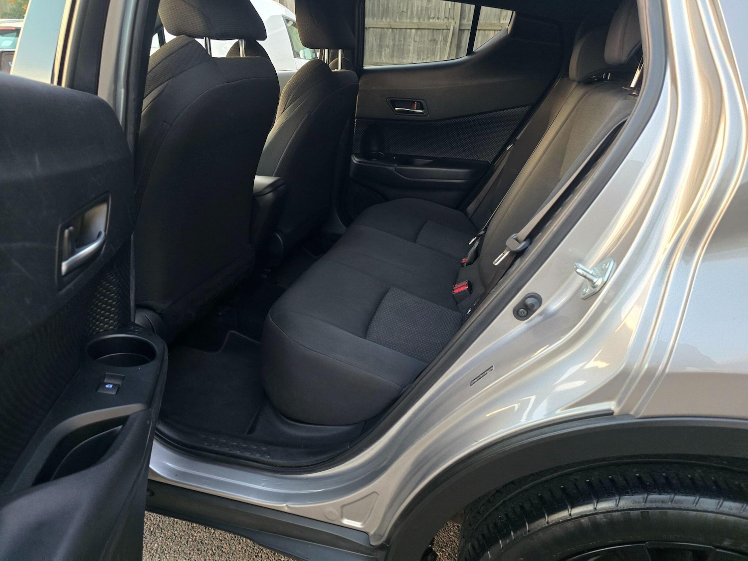 Used Toyota C-HR 2019 for sale - 76441377: Photo 46