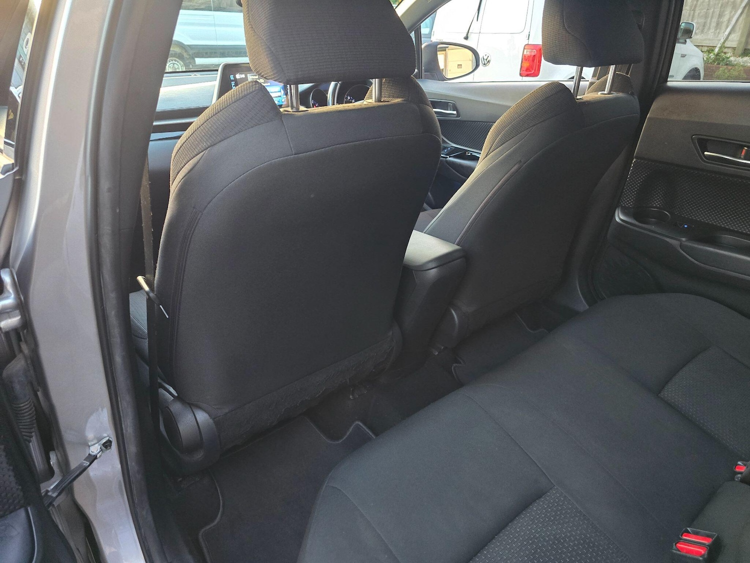 Used Toyota C-HR 2019 for sale - 76441377: Photo 47