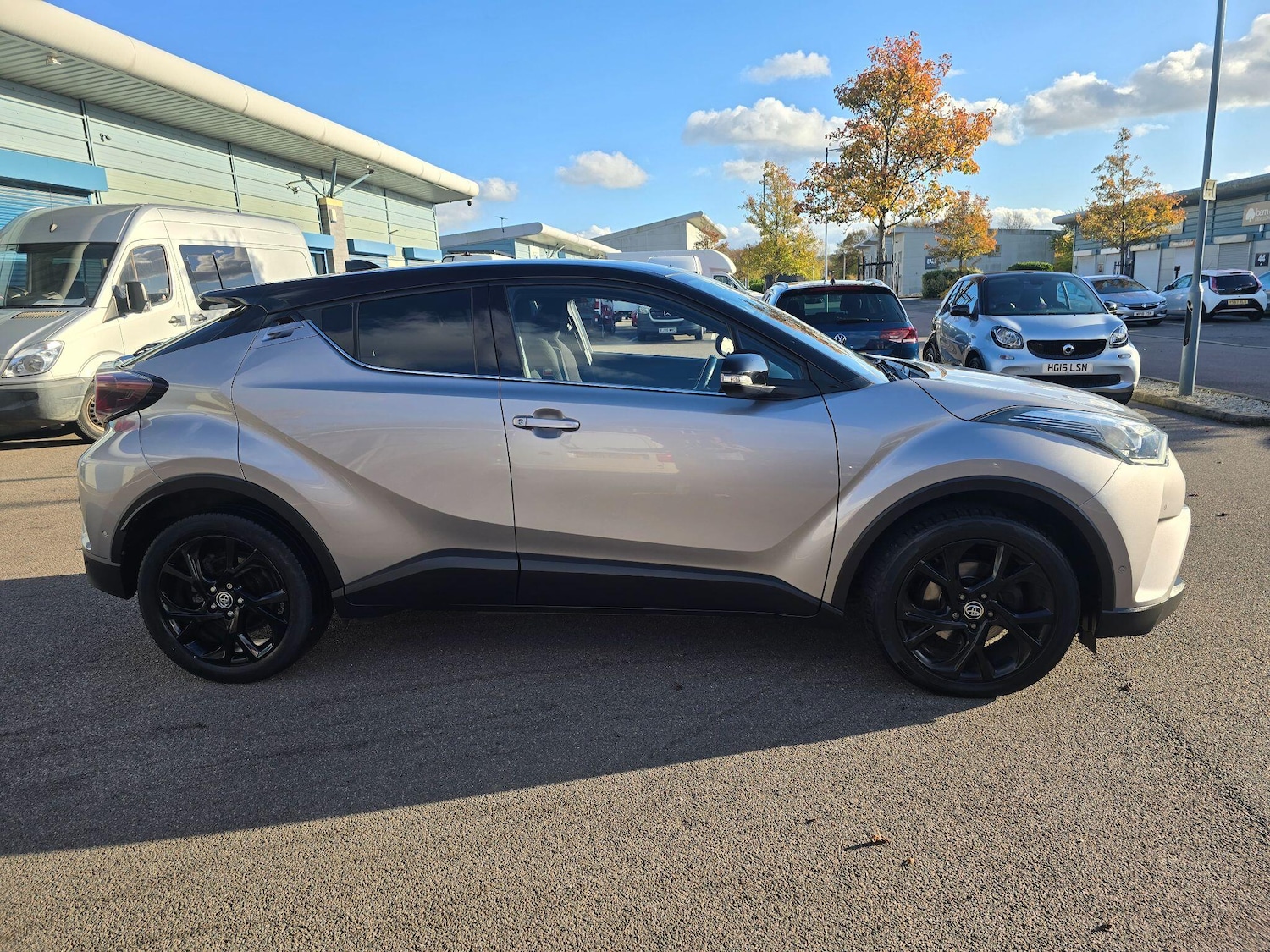 Used Toyota C-HR 2019 for sale - 76441377: Photo 5