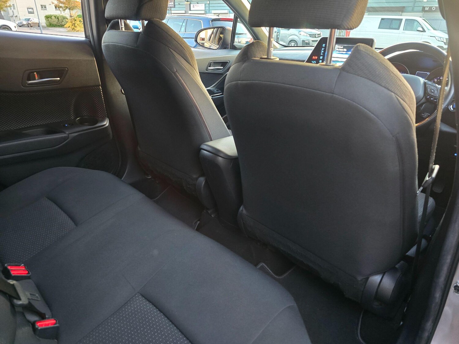 Used Toyota C-HR 2019 for sale - 76441377: Photo 52