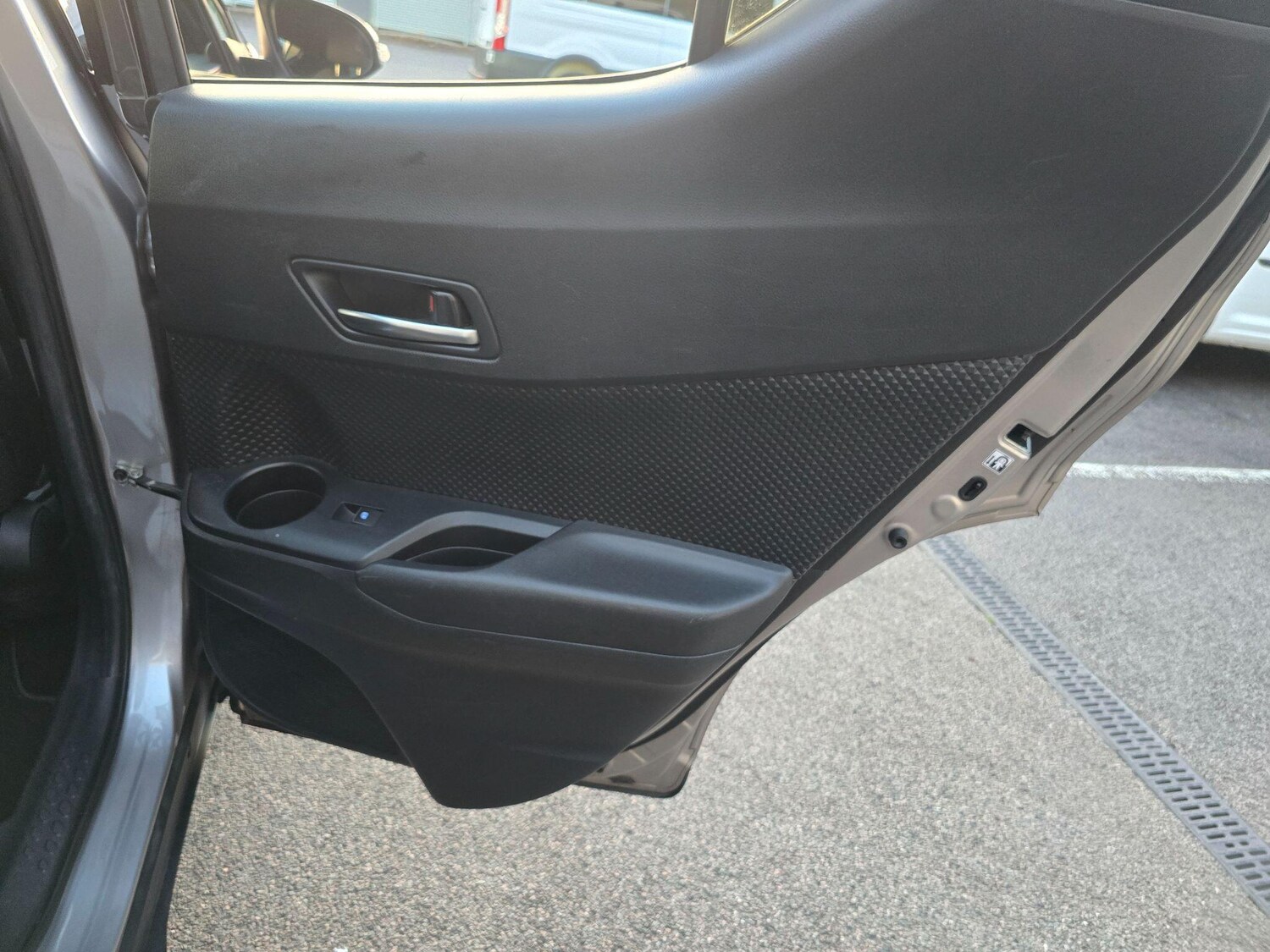 Used Toyota C-HR 2019 for sale - 76441377: Photo 53