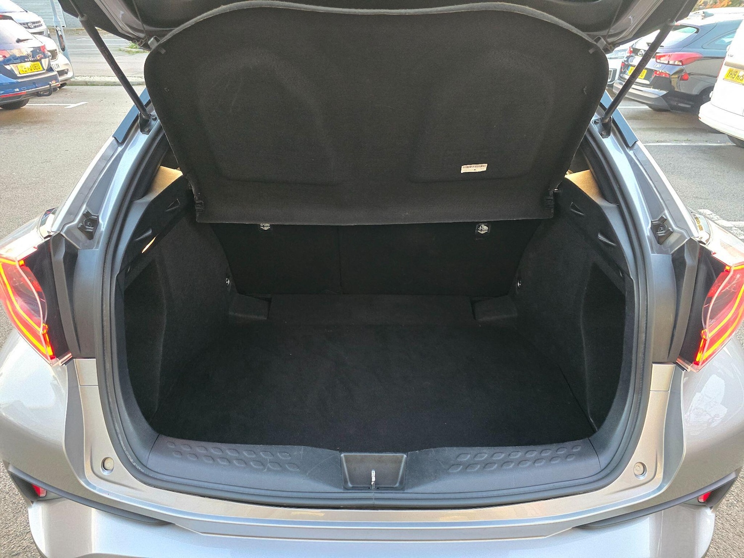 Used Toyota C-HR 2019 for sale - 76441377: Photo 55