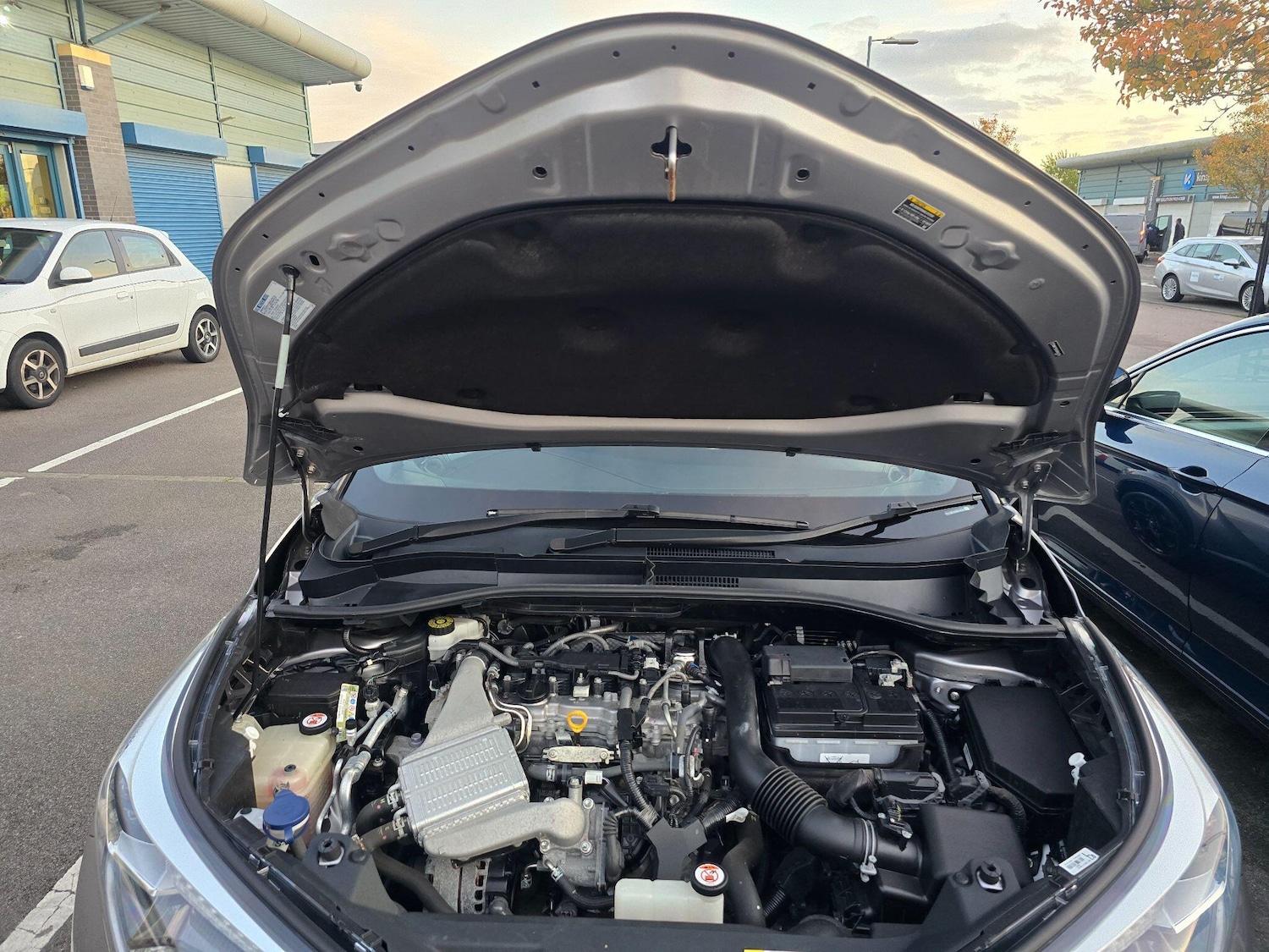 Used Toyota C-HR 2019 for sale - 76441377: Photo 60