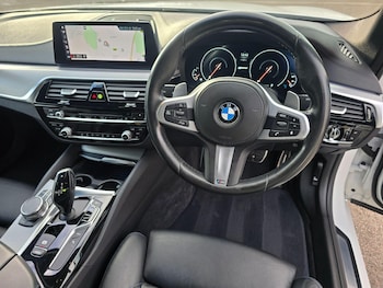 Used BMW 5 Series 2018 for sale - 77021232: Photo