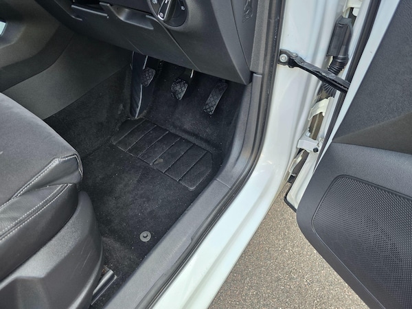 Used Skoda Karoq 2018 for sale - 75552730: Photo 37