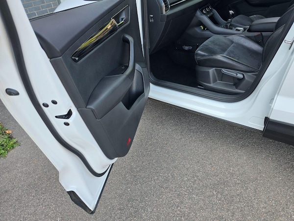Used Skoda Karoq 2018 for sale - 75552730: Photo 46