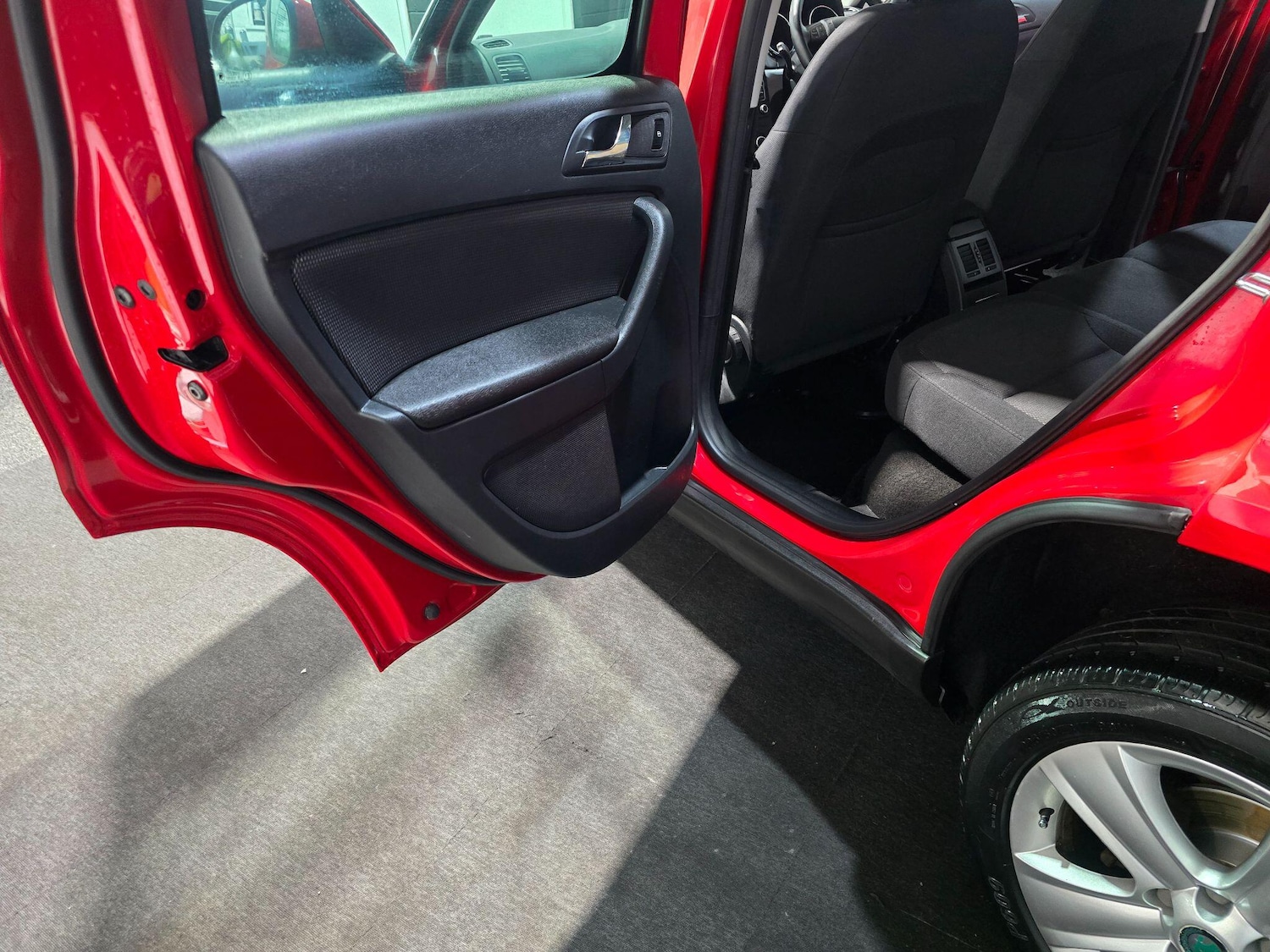 Used Skoda Yeti 2013 for sale - 77737078: Photo 36