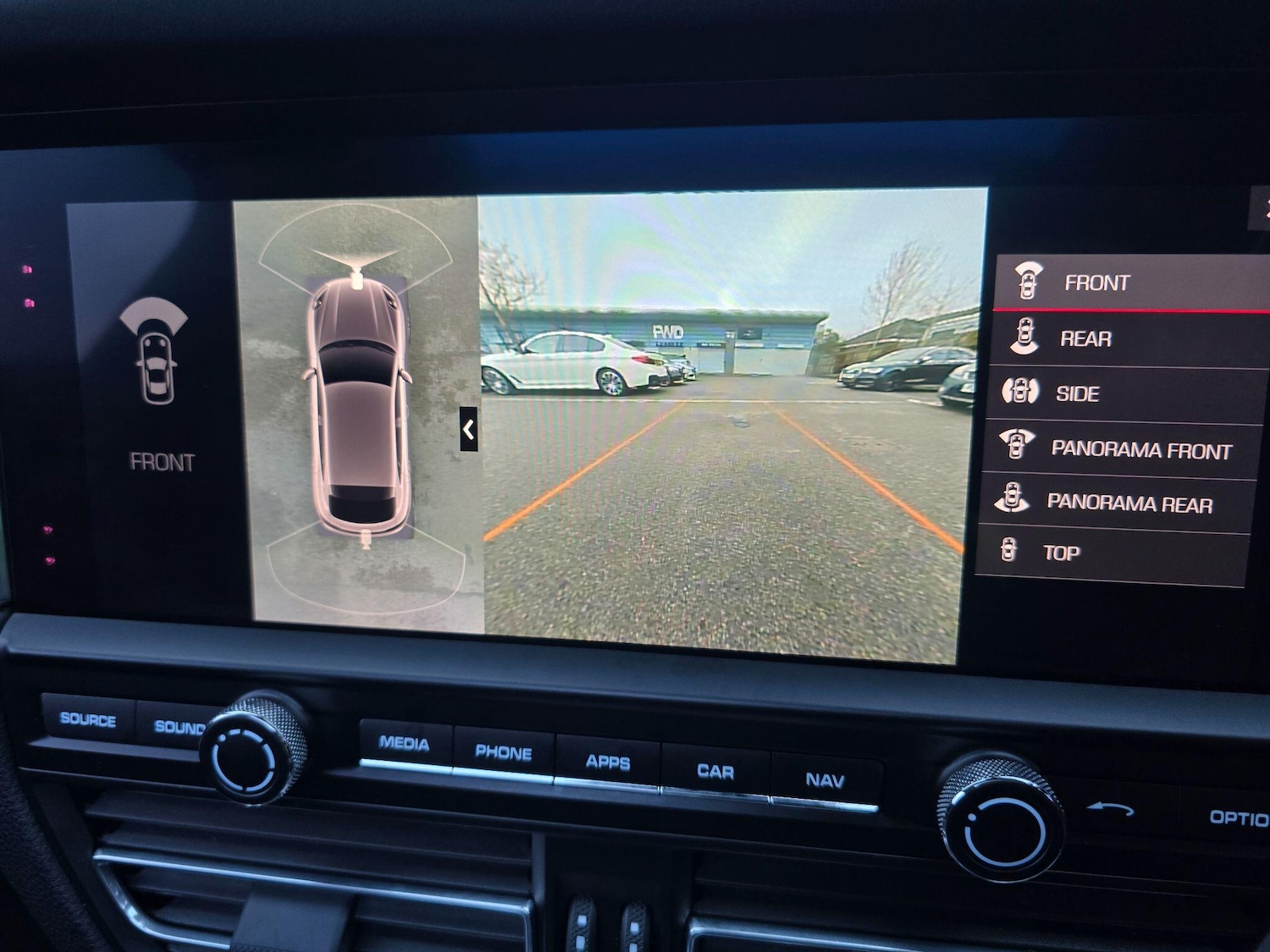 Used Porsche Macan 2020 for sale - 77020869: Photo 10