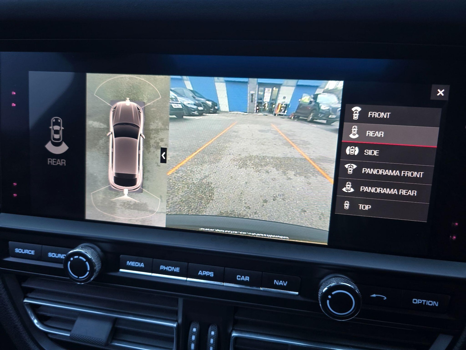 Used Porsche Macan 2020 for sale - 77020869: Photo 16