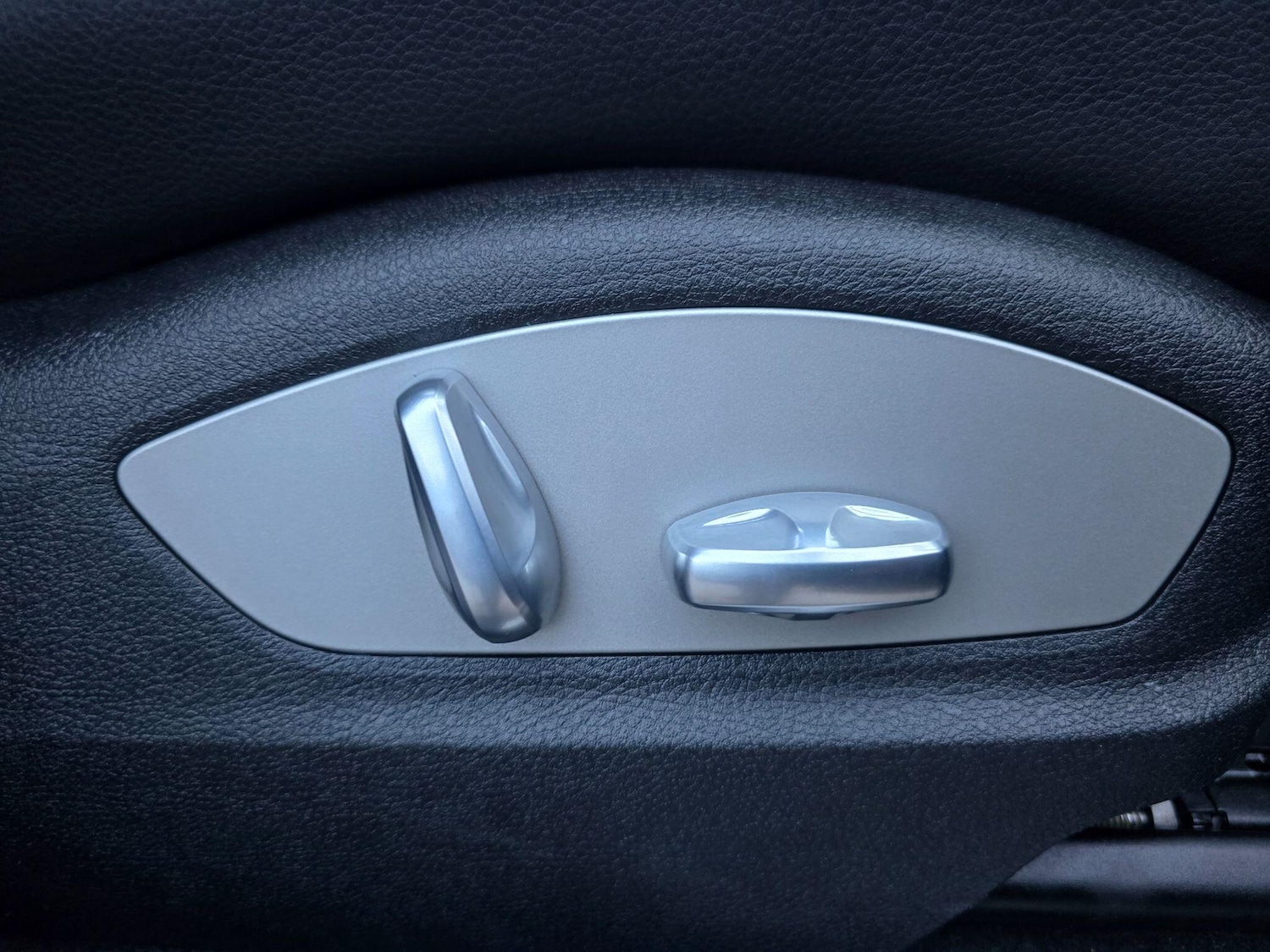 Used Porsche Macan 2020 for sale - 77020869: Photo 36