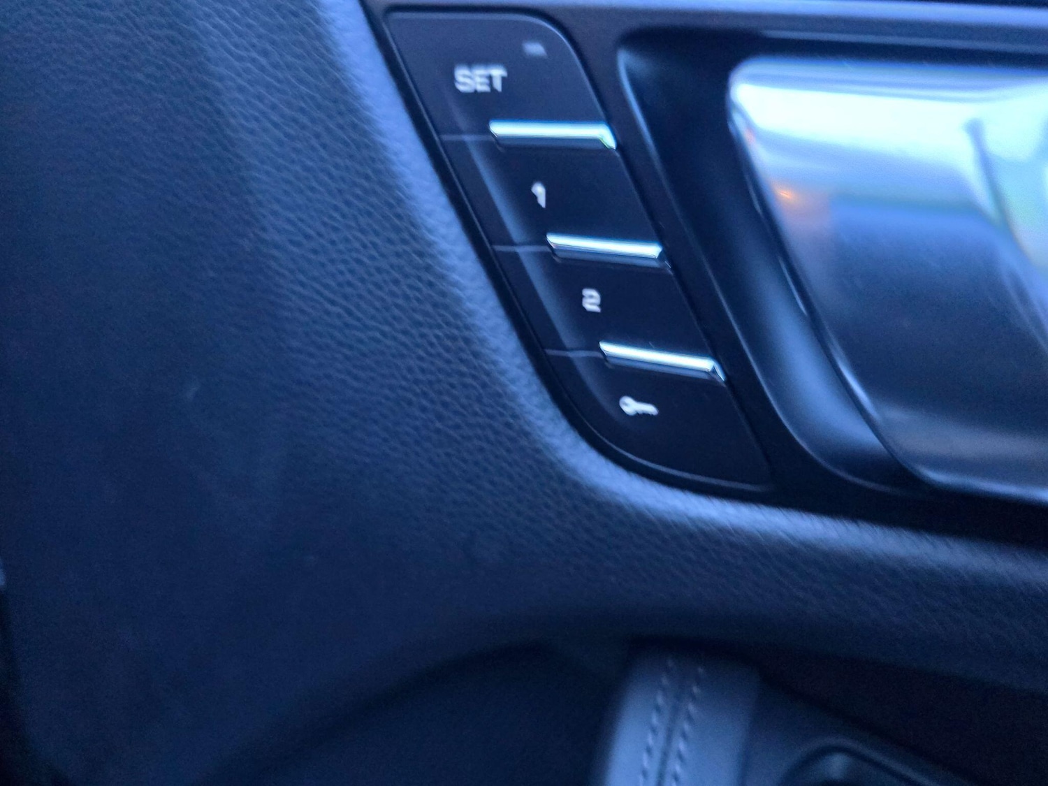 Used Porsche Macan 2020 for sale - 77020869: Photo 37