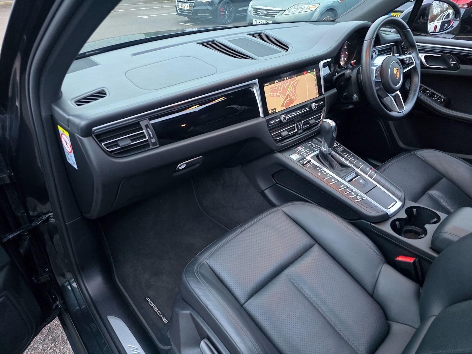 Used Porsche Macan 2020 for sale - 77020869: Photo 41