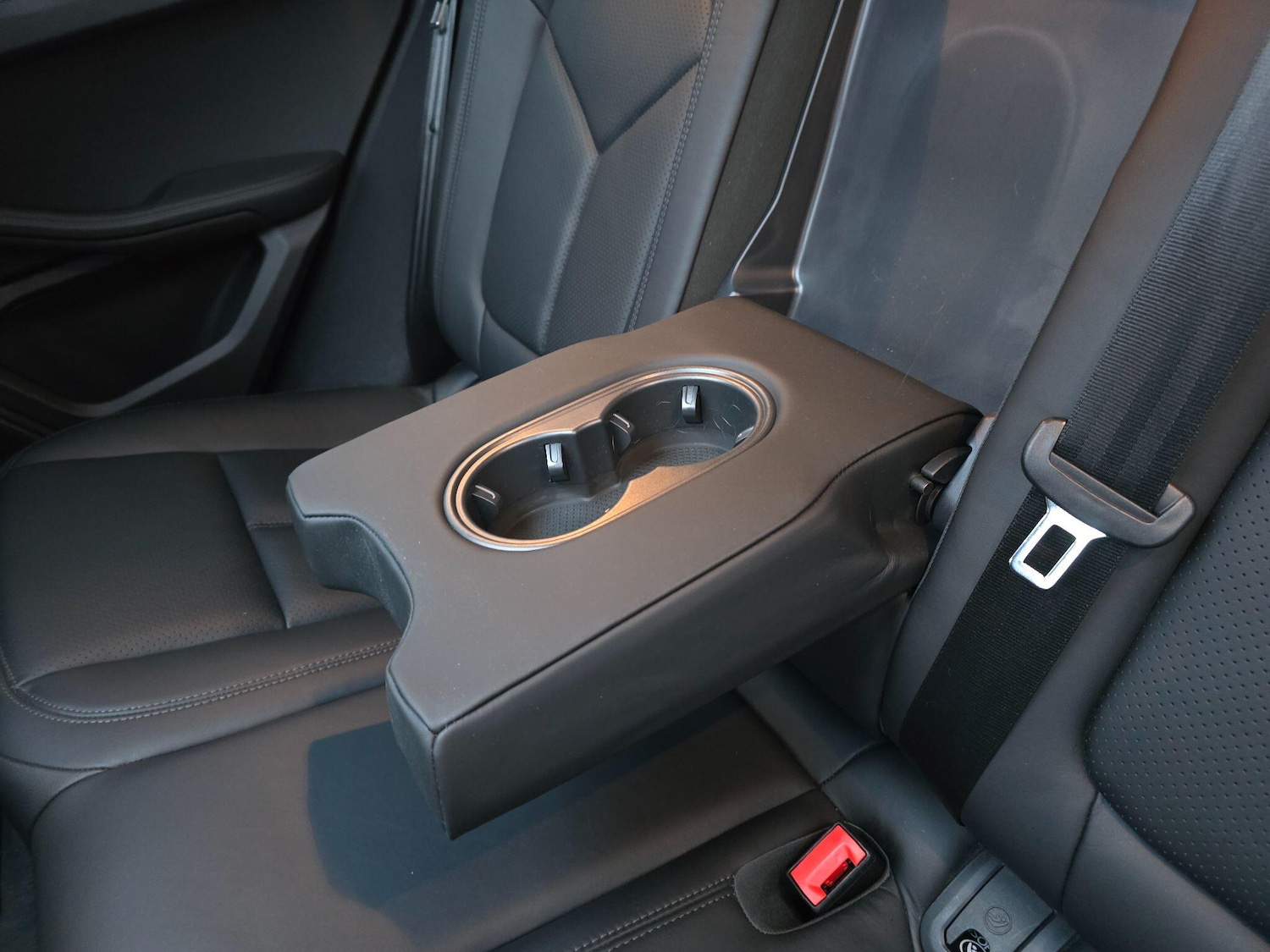 Used Porsche Macan 2020 for sale - 77020869: Photo 48