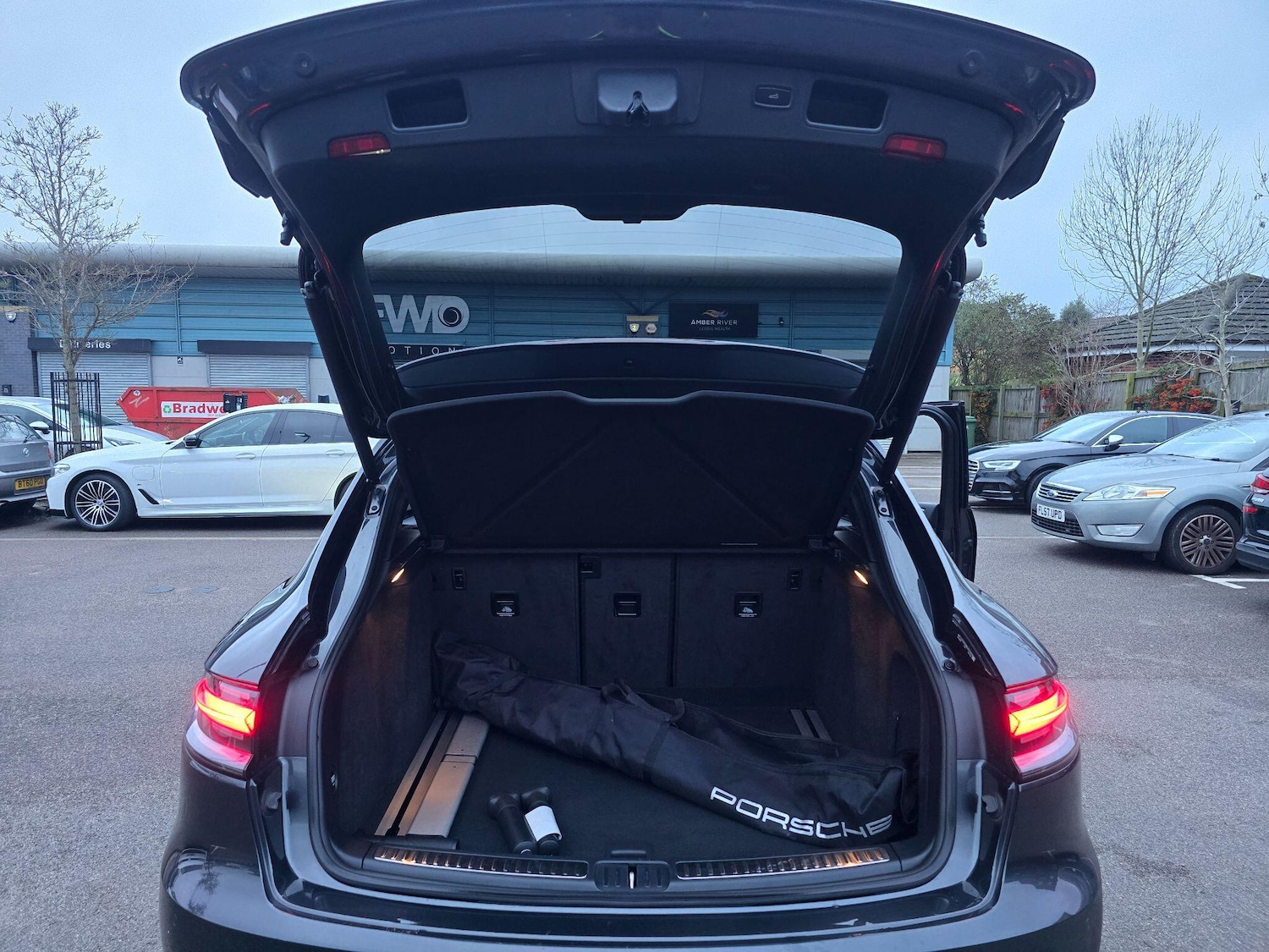 Used Porsche Macan 2020 for sale - 77020869: Photo 59