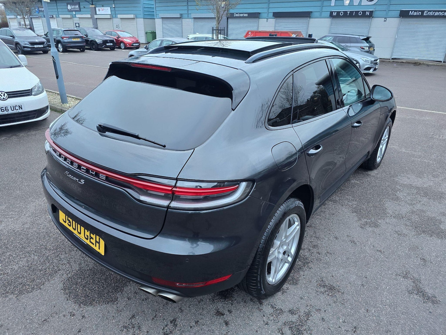 Used Porsche Macan 2020 for sale - 77020869: Photo 6