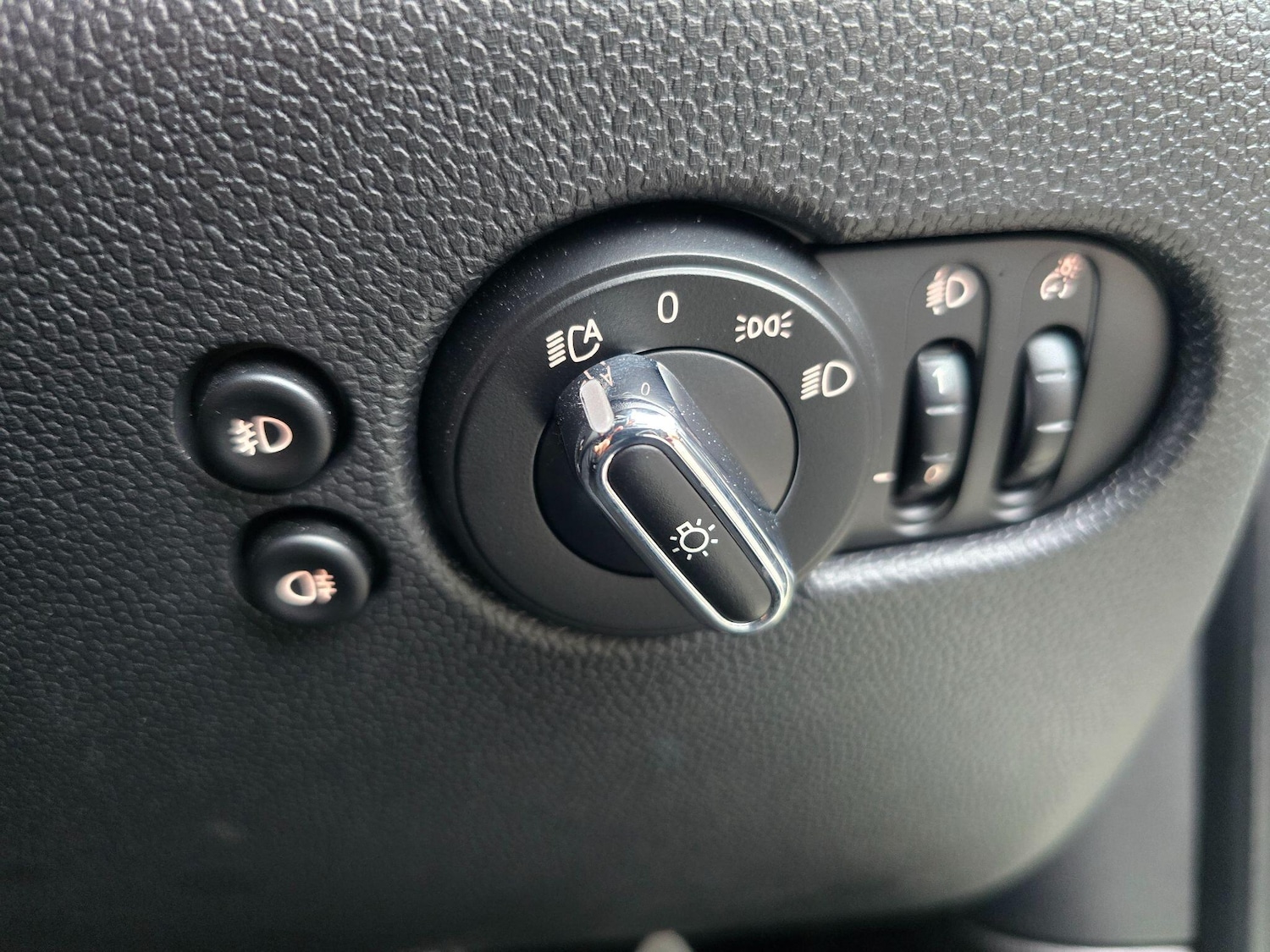 Used MINI Hatch 2019 for sale - 77215043: Photo 34