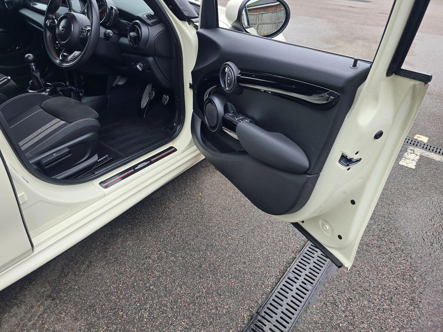 Used MINI Hatch 2019 for sale - 77215043: Photo 41