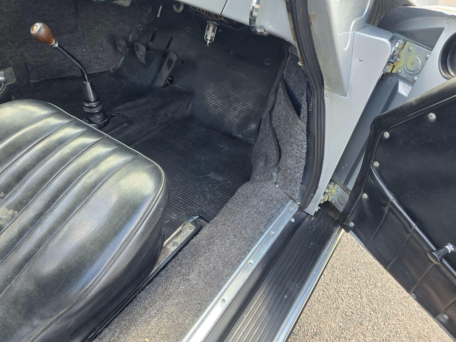 Used Porsche 356 for sale - 76476604: Photo 37