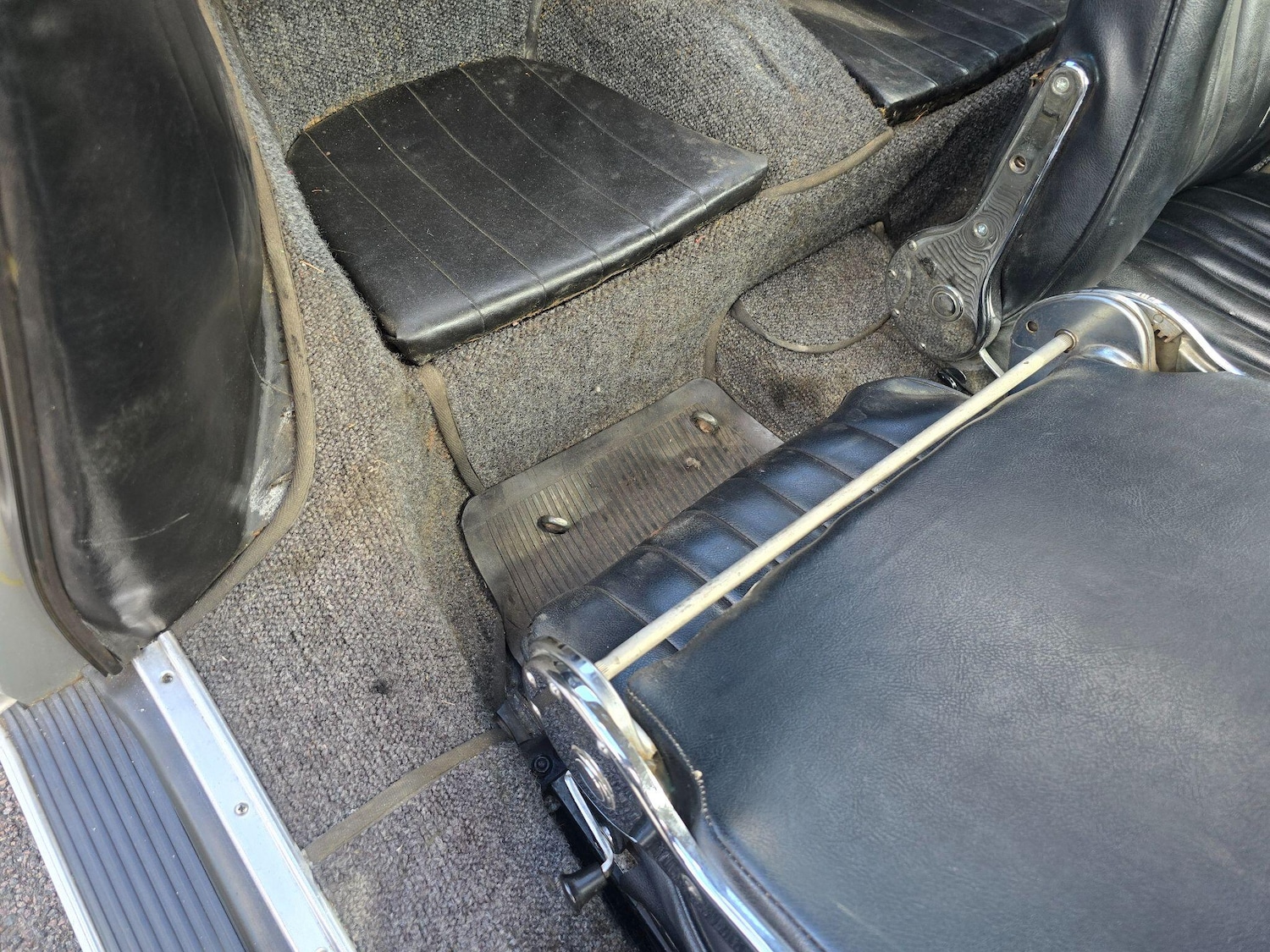 Used Porsche 356 for sale - 76476604: Photo 41