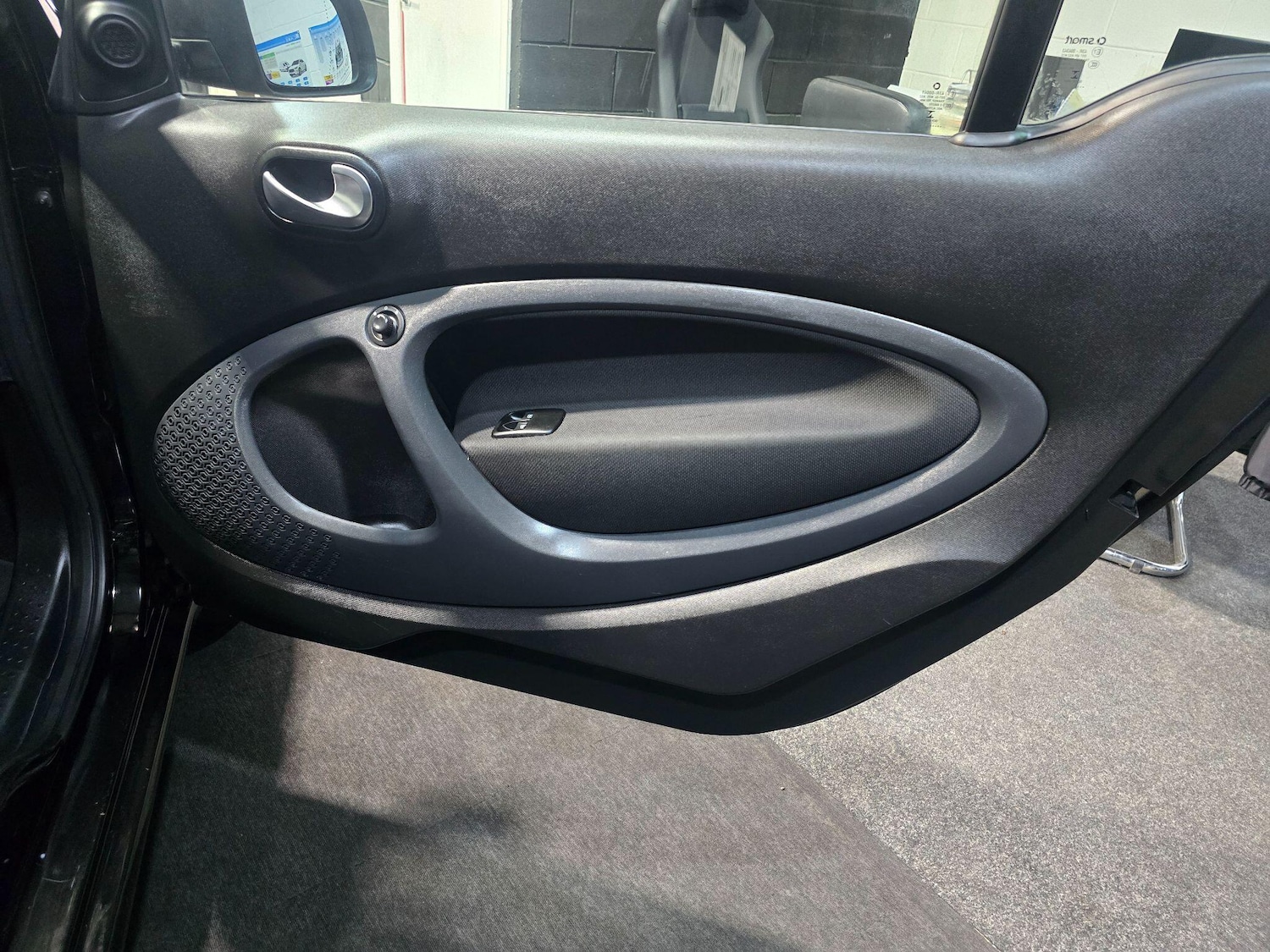 Used smart fortwo 2016 for sale - 77982425: Photo 25