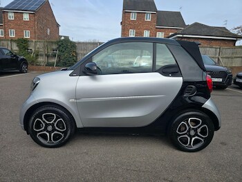 Used smart fortwo 2016 for sale - 77982425: Photo