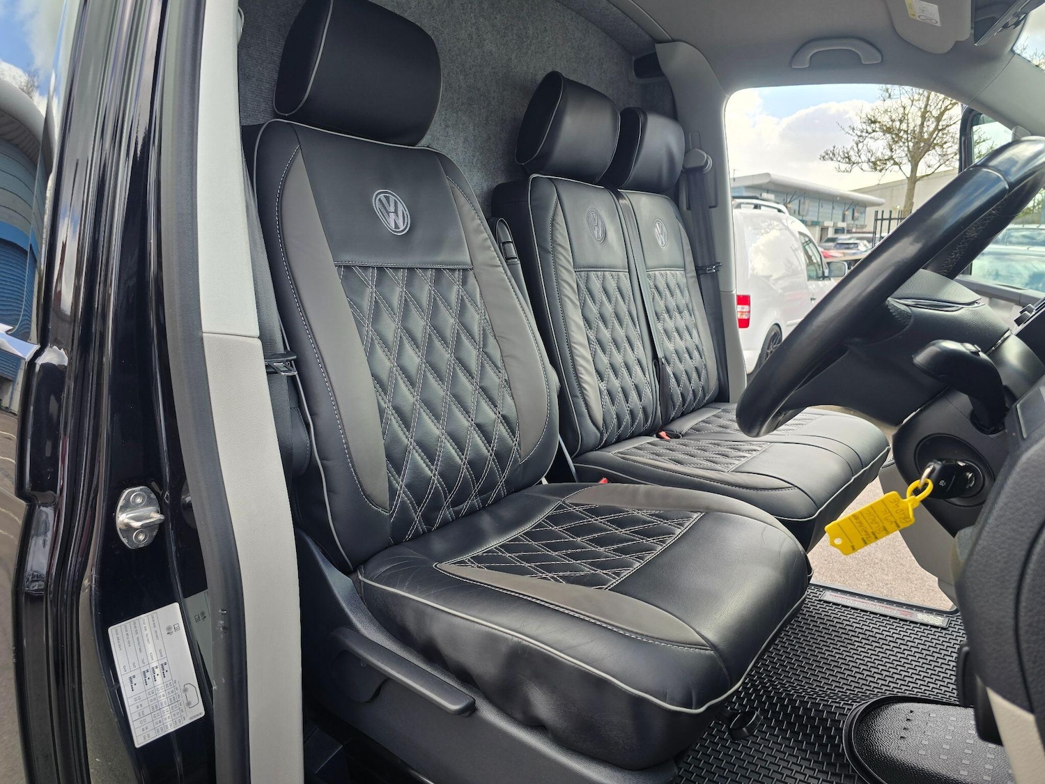 Used Volkswagen Transporter 2017 for sale - 77839515: Photo 11