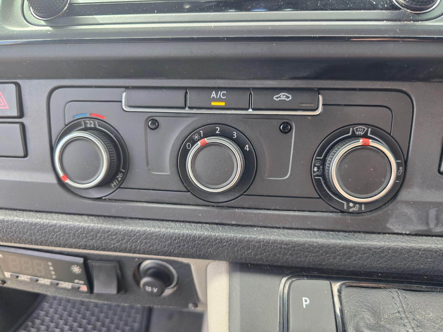 Used Volkswagen Transporter 2017 for sale - 77839515: Photo 25