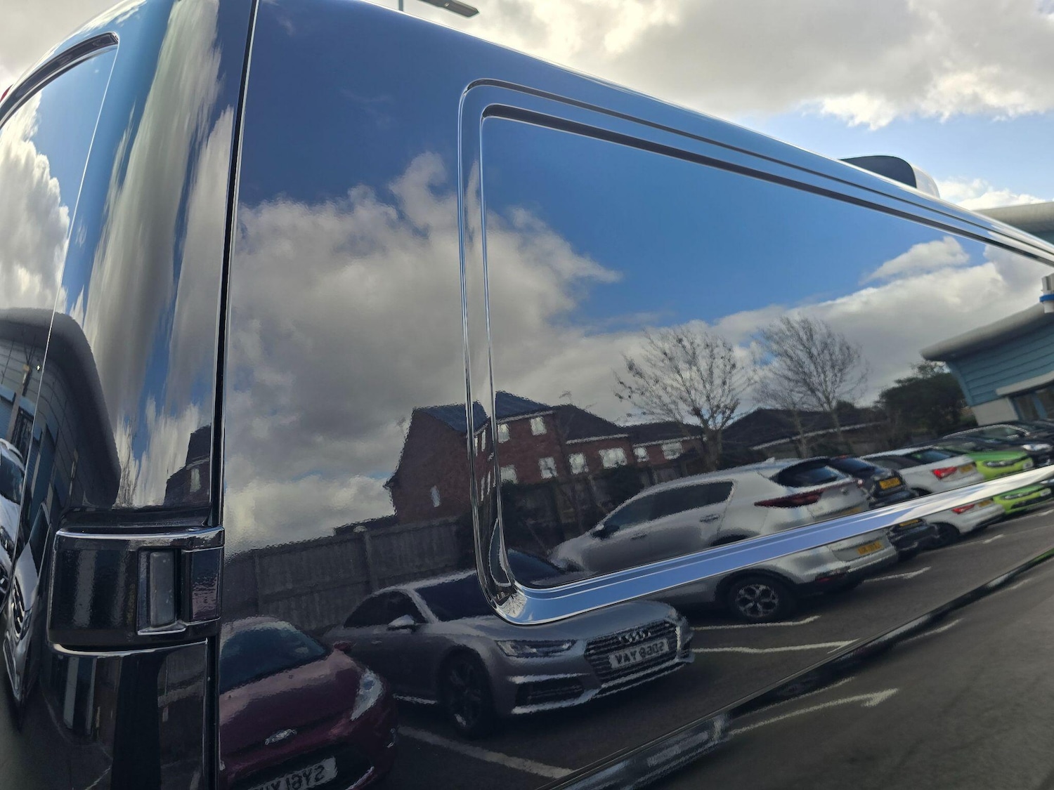 Used Volkswagen Transporter 2017 for sale - 77839515: Photo 99