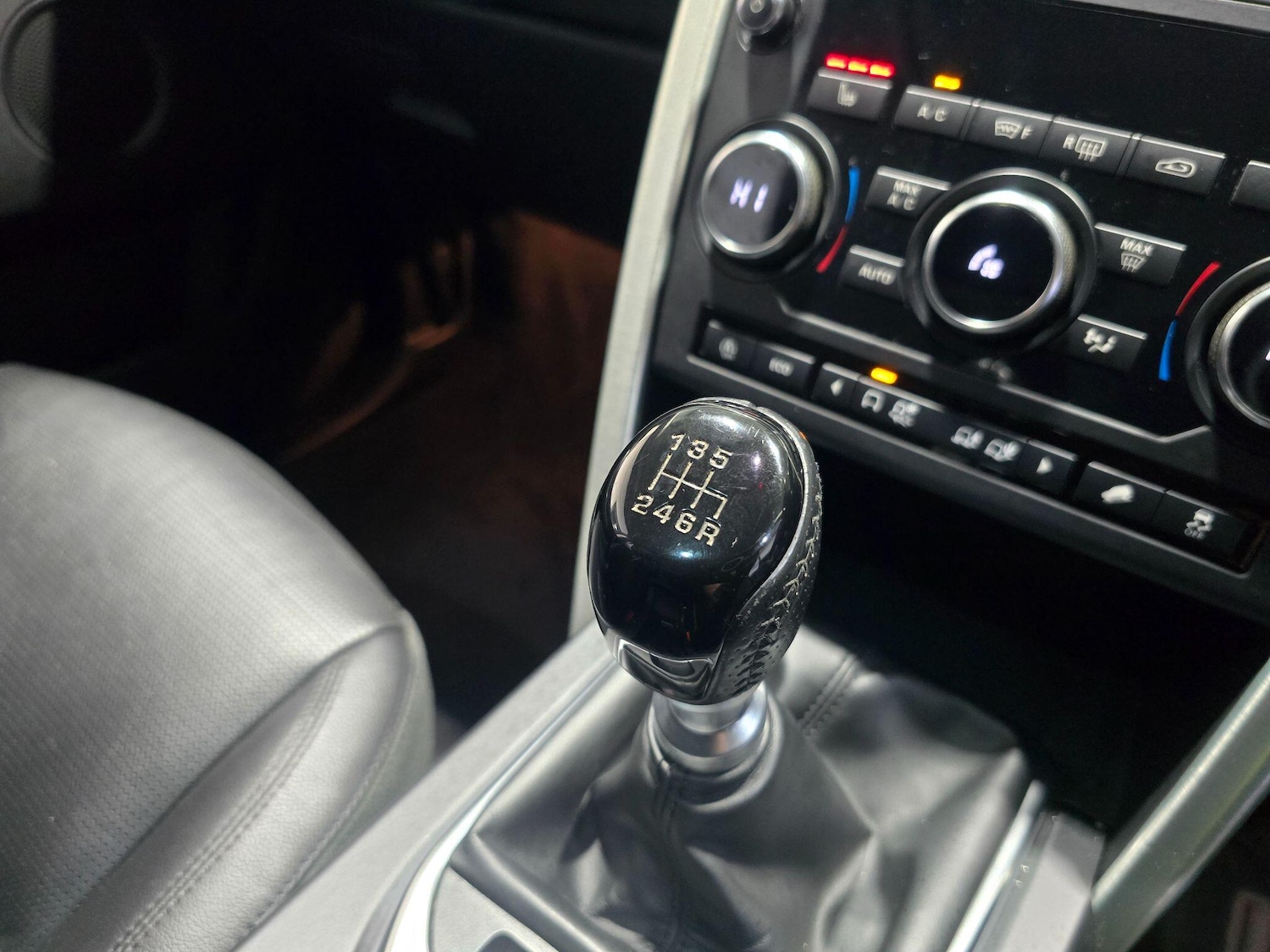 Used Land Rover Discovery Sport 2018 for sale - 76175397: Photo 21