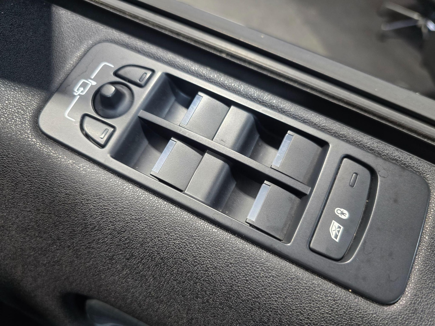 Used Land Rover Discovery Sport 2018 for sale - 76175397: Photo 24