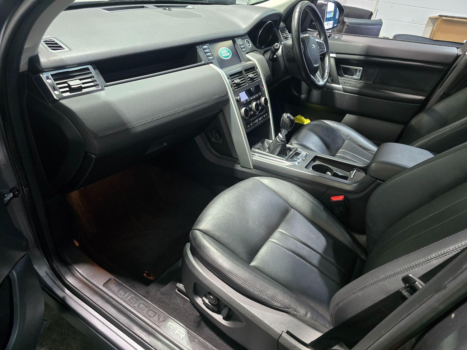 Used Land Rover Discovery Sport 2018 for sale - 76175397: Photo 32