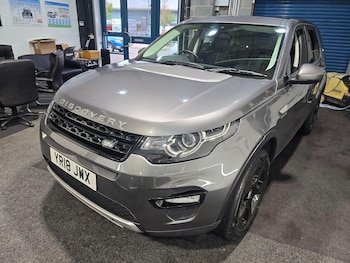 Used Land Rover Discovery Sport 2018 for sale - 76175397: Photo 3
