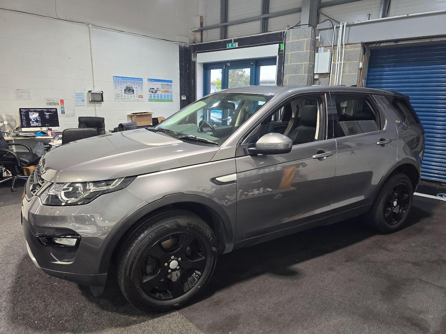 Used Land Rover Discovery Sport 2018 for sale - 76175397: Photo 9
