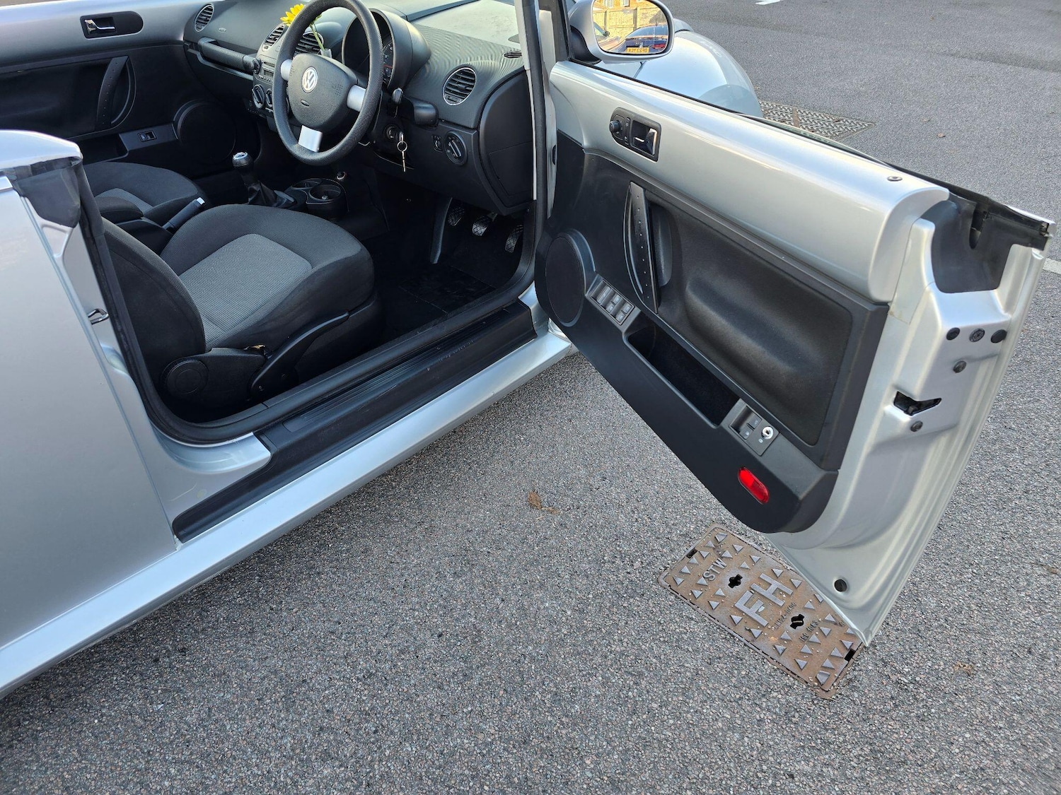 Used Volkswagen Beetle 2006 for sale - 76918554: Photo 35