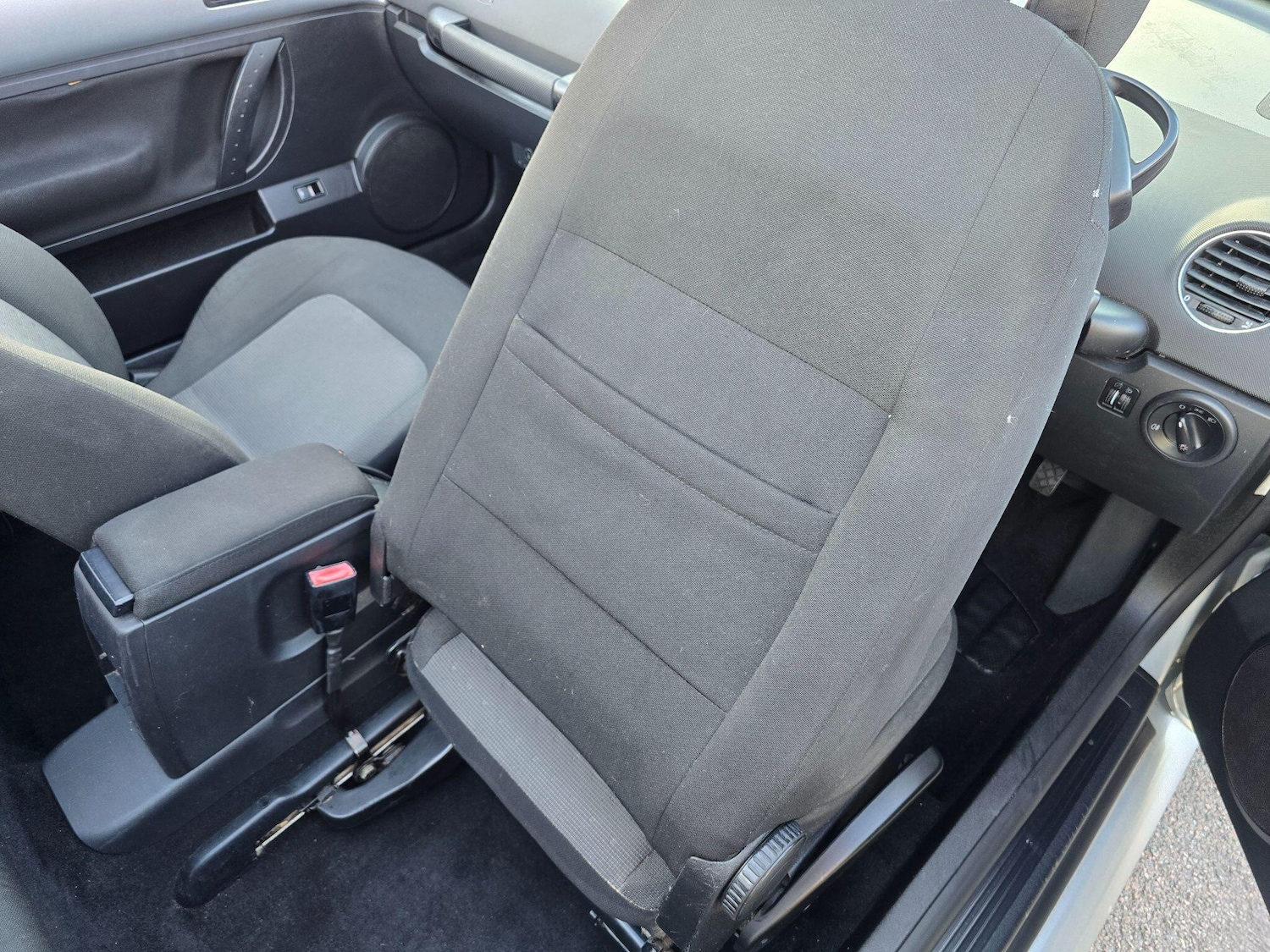 Used Volkswagen Beetle 2006 for sale - 76918554: Photo 48