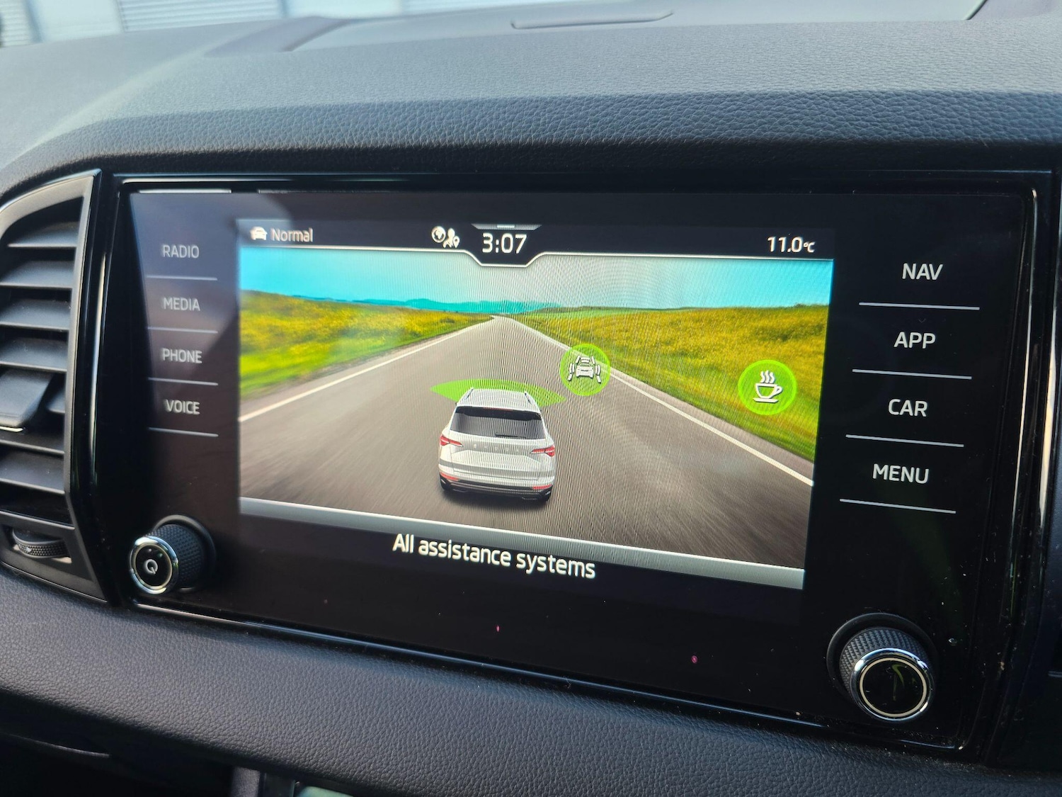 Used Skoda Karoq 2022 for sale - 76850412: Photo 16