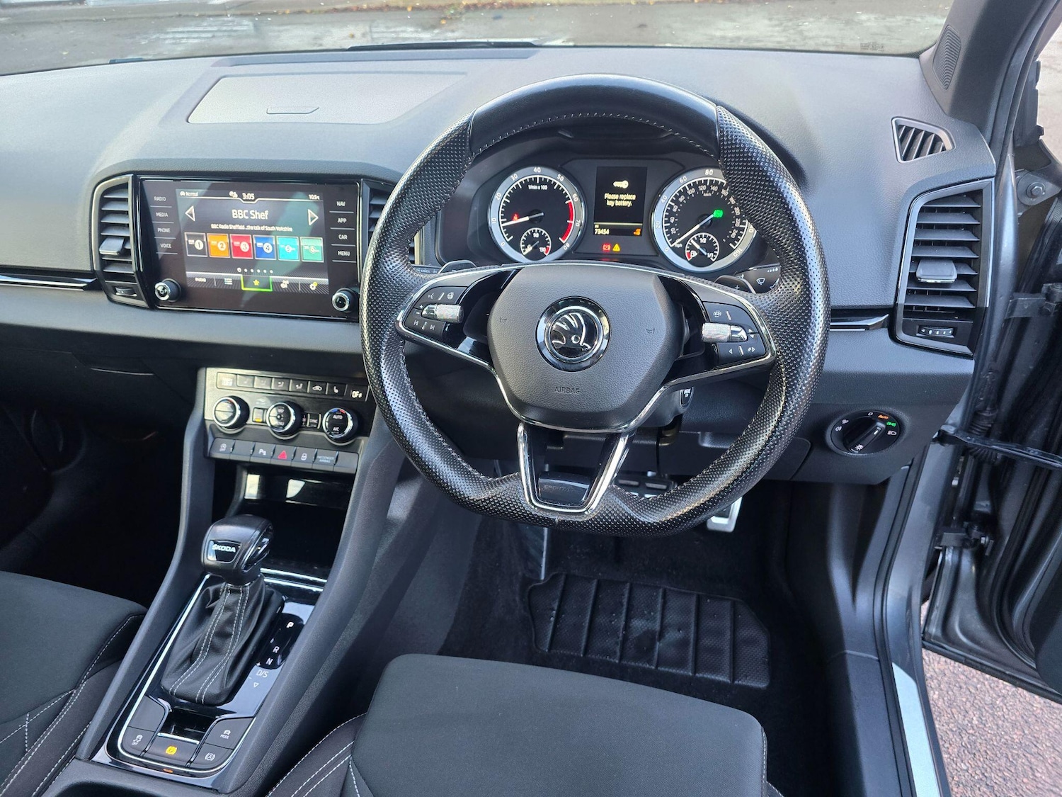 Used Skoda Karoq 2022 for sale - 76850412: Photo 2